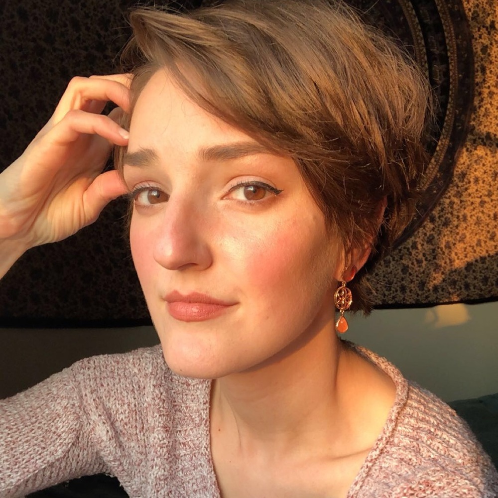 Meet your Posher, Olivia